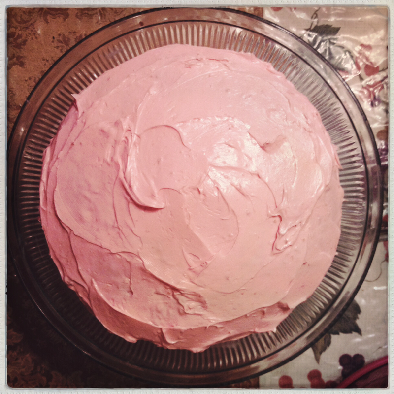 Illustration for article titled Strawberry Cake! A Photo Essay